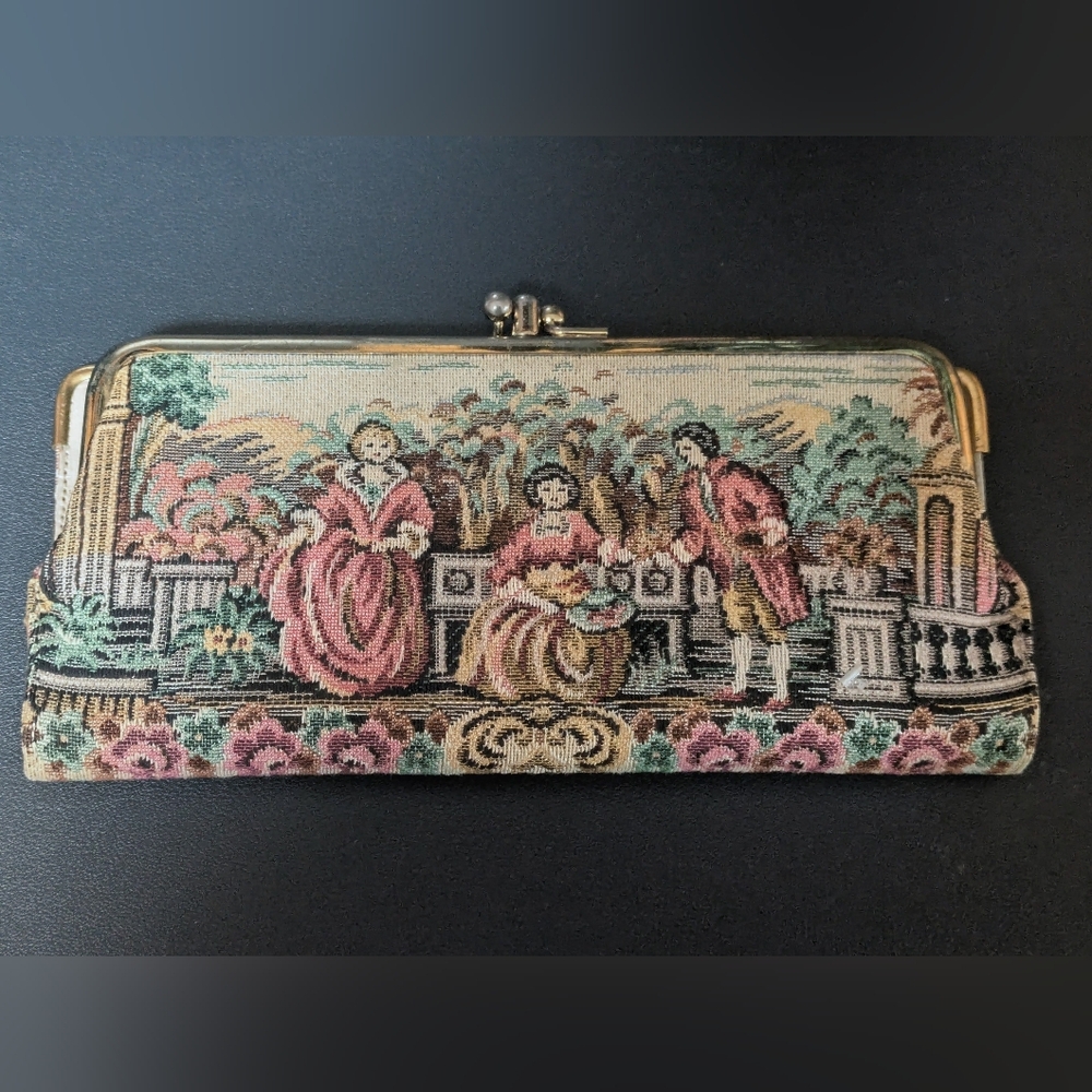 Elegant Tapestry Clutch Wallet